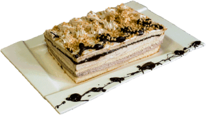 KUKUŁKA - Jasny biszkopt z kremem o smaku kukułki, warstwą bitej śmietany i toffi.