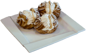 ŁABĄDKI - Dekoracyjne ciastko ptysiowe wypełnione śmietaną.