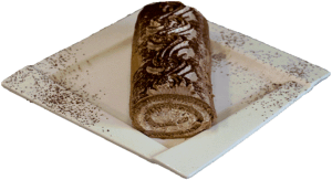 ROLADA TIRAMISU - Zrolowany ciemny biszkopt z nadzieniem tiramisu obsypany kakao.