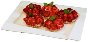 TARTA OWOCOWA MAŁA - Kruche ciasto wypełnione nadzieniem budyniowym z owocami na wierzchu.